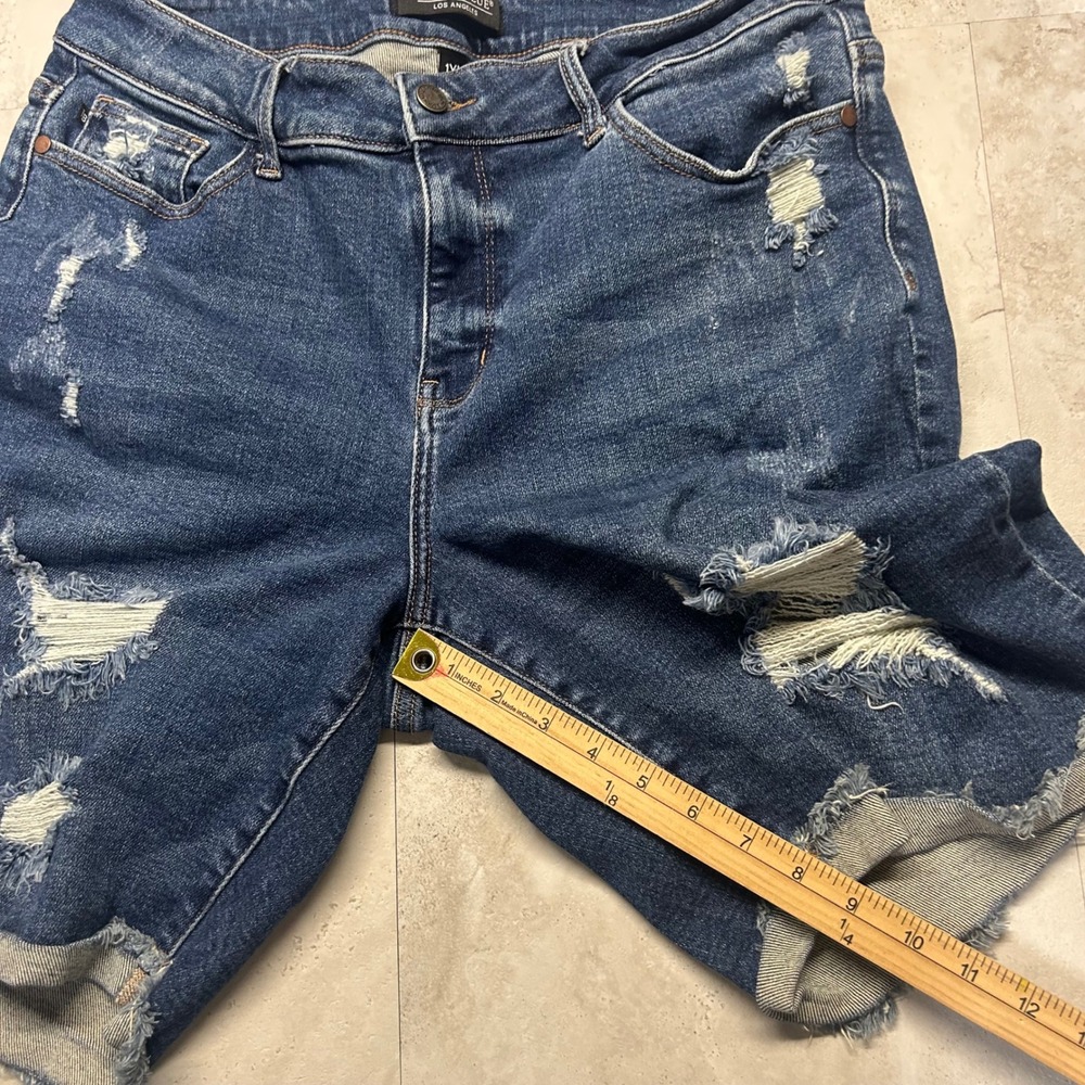 Judy Blue Distressed Denim Shorts Dark Wash Women 1XL Bermuda Raw Hem JB150045 - Picture 7 of 9